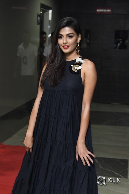 Anisha-Ambrose-At-Vunnadhi-Okate-Zindagi-Movie-Audio-Launch